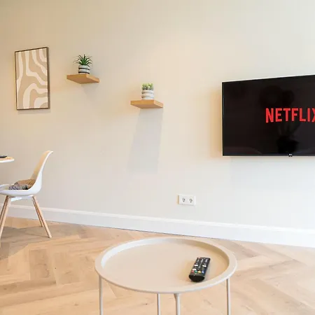 Charming Jordaan Apartment, Canal Views Apartamento *