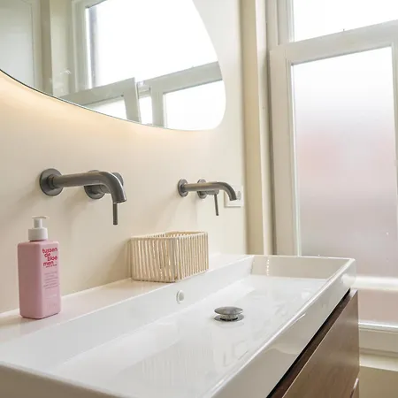 아파트 Charming Jordaan Apartment, Canal Views *