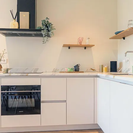 Apartamento Charming Jordaan Apartment, Canal Views *