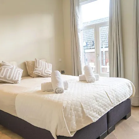 Charming Jordaan Apartment, Canal Views *